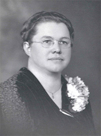 Eunice B Farr